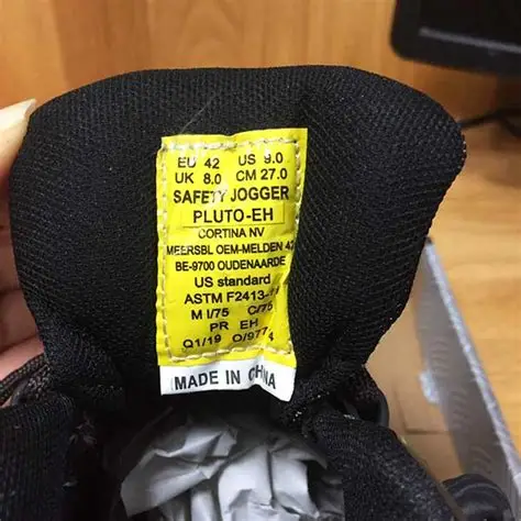 Gi&agrave;y bảo hộ JOGGER PLUTO EH S3 c&aacute;ch điện 18KV